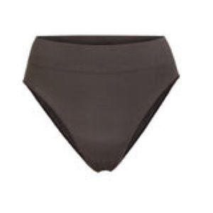 SKIMS STRETCH RIB BRIEF